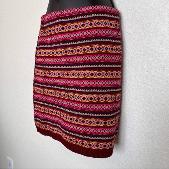 Boohoo Pink Tribal Mini Bodycon Sweater Skirt - Picture 4 of 9